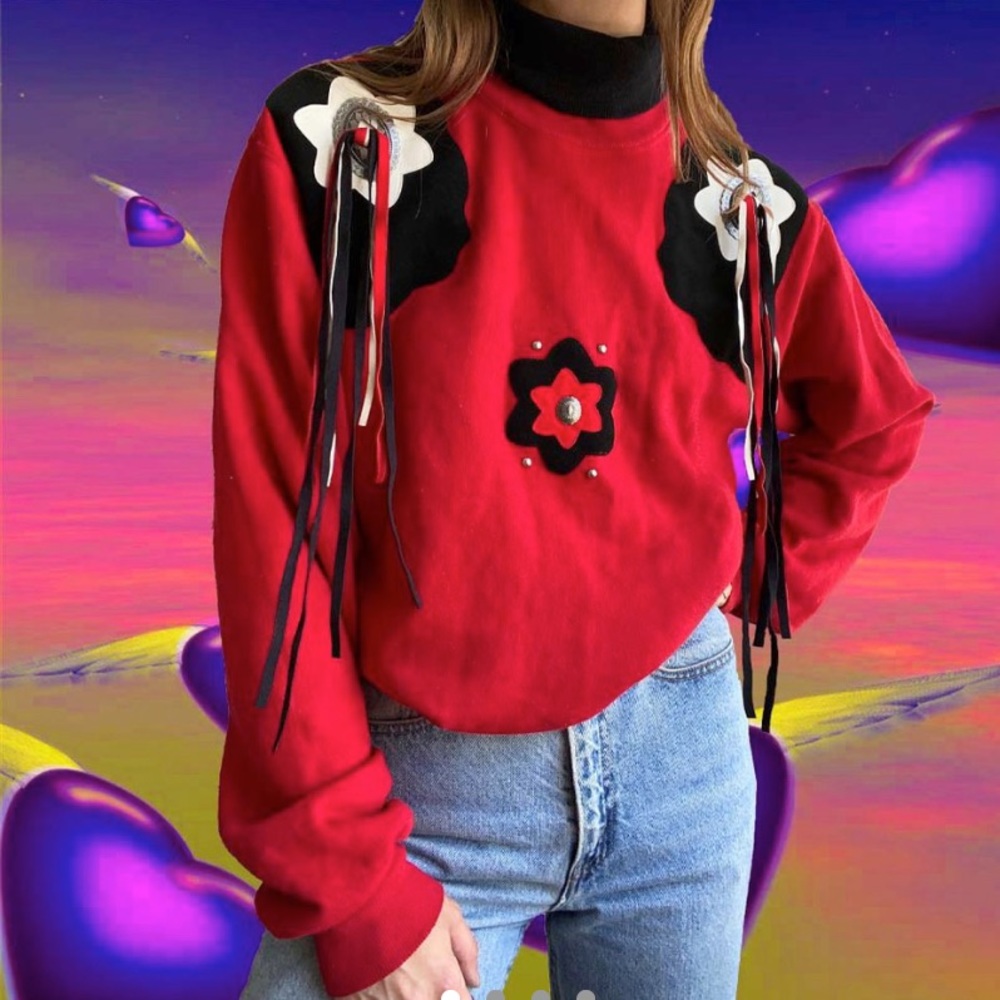 sweatshirt